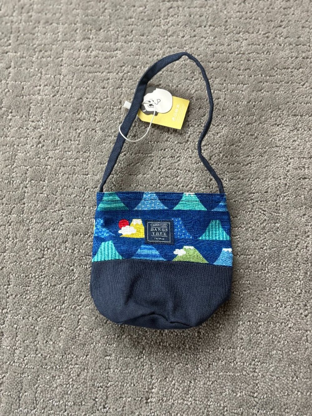 NEW Bangs Tree Blue Mountain Bubble Boba Tea Cup Holder Bag Taiwan Exclusive